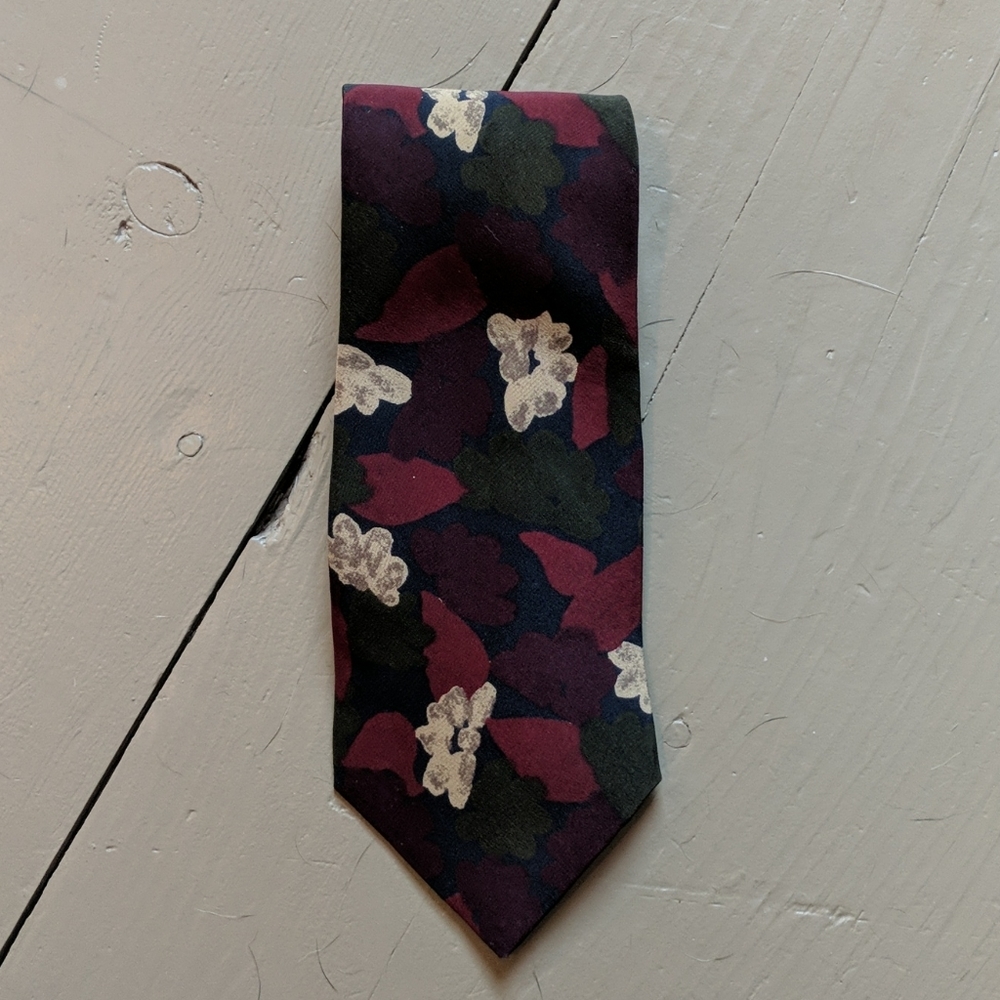 - 3/$15 Kuppenheimer Floral Tie